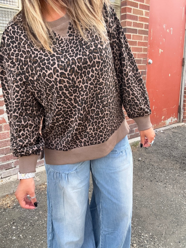 Coco Leopard Crewneck Oversized