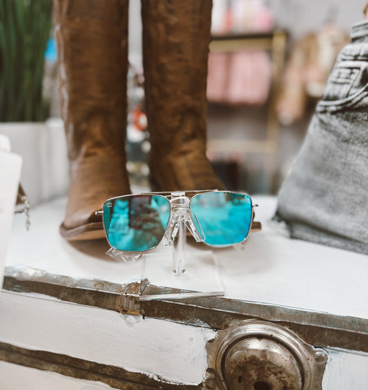 Elite Sunnies in "Photo Finish Blue"