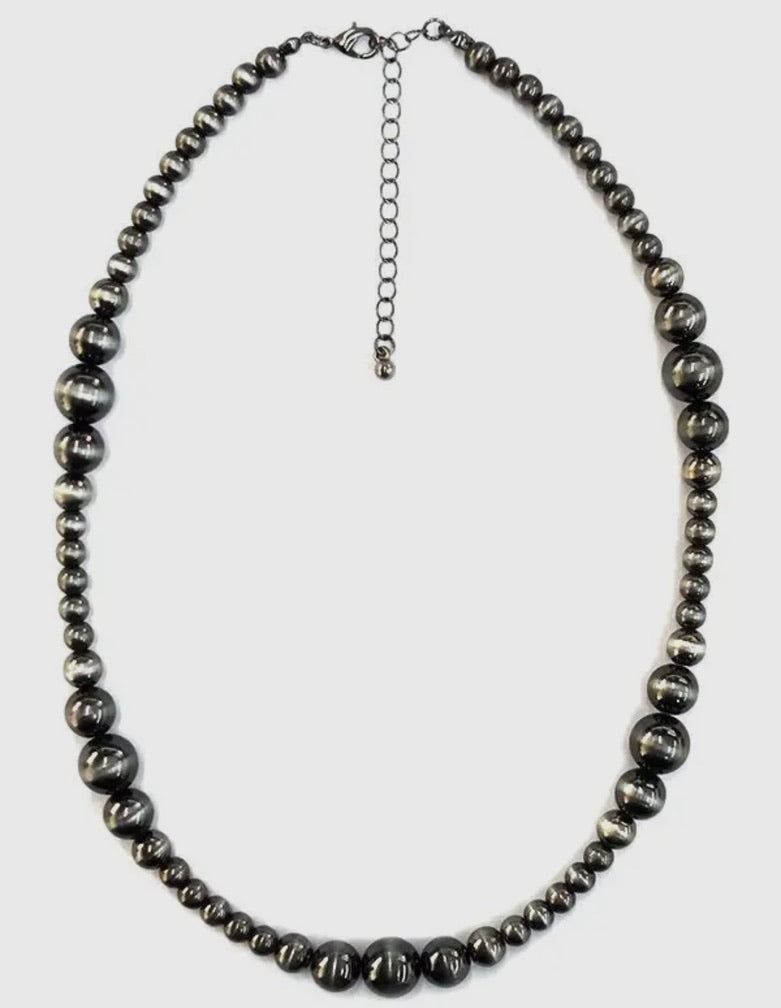 Roan Bubble Native Pearl Necklace