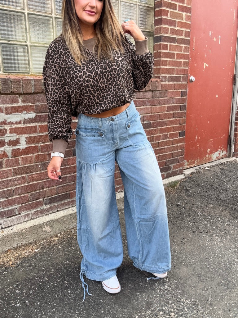 Becklee Barrel Denim Jeans- Med Wash