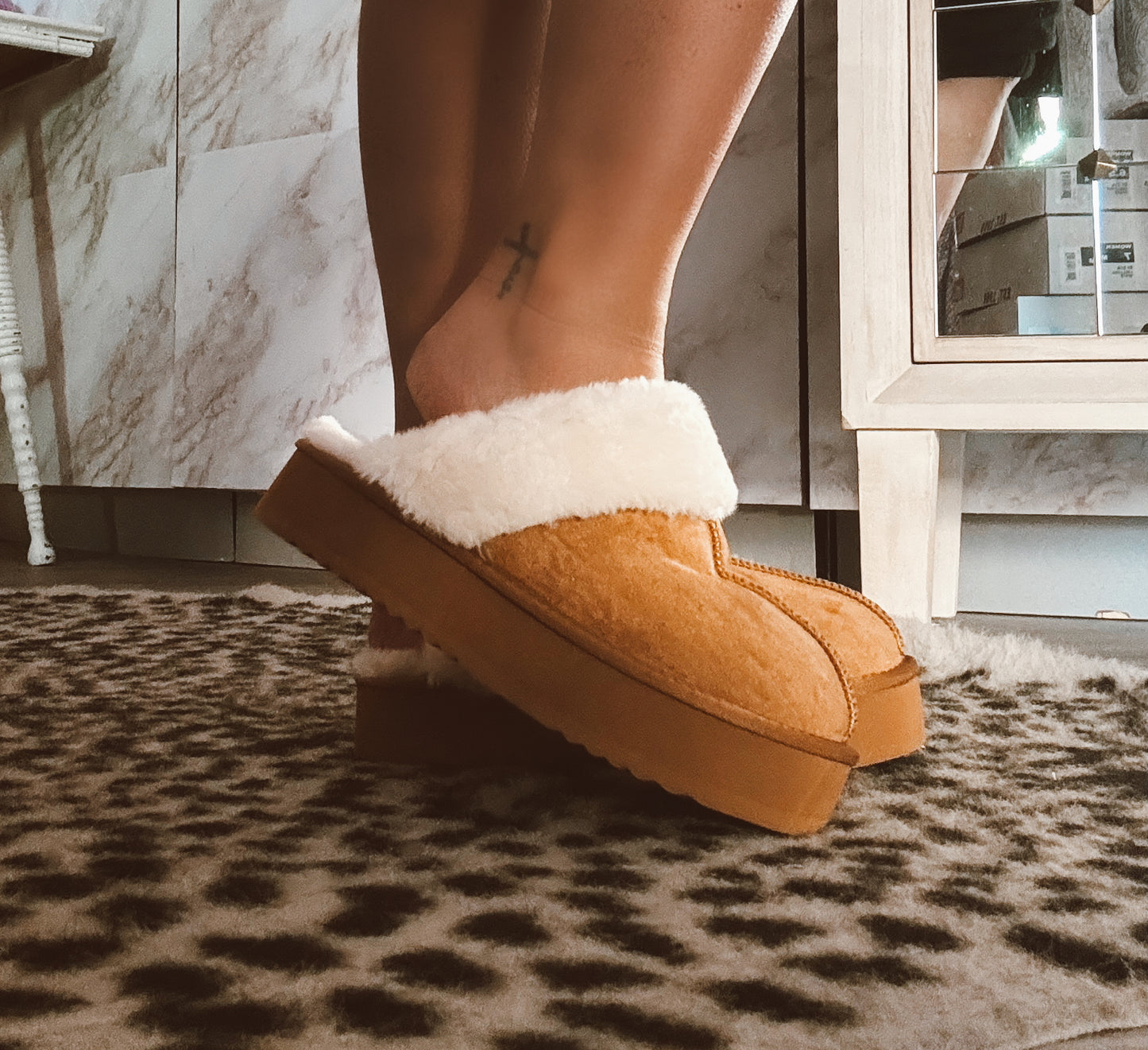 Bailey Fur Lined Slipper Slide Shoe